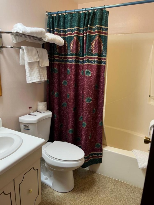 Atlantic Motel image 19